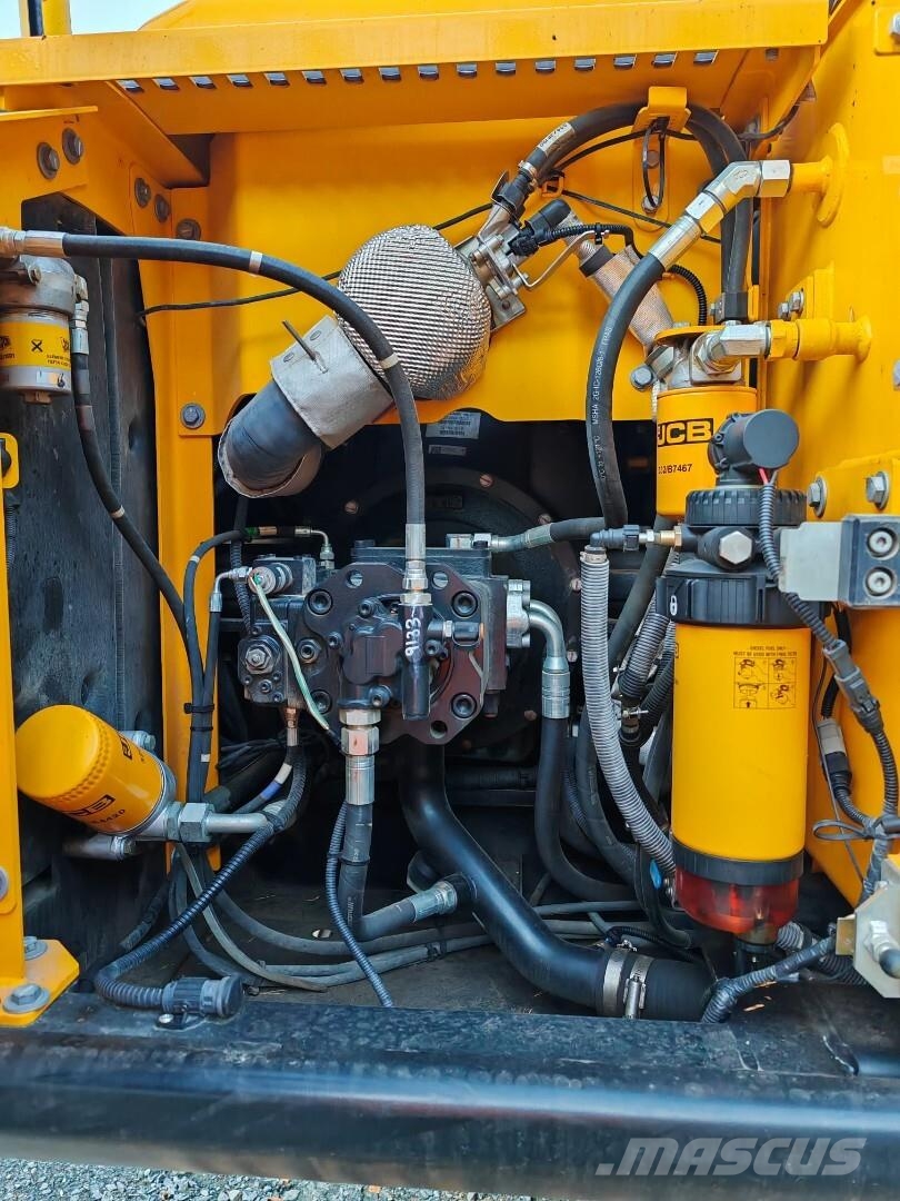 JCB 160 Lc حفارات زحافة
