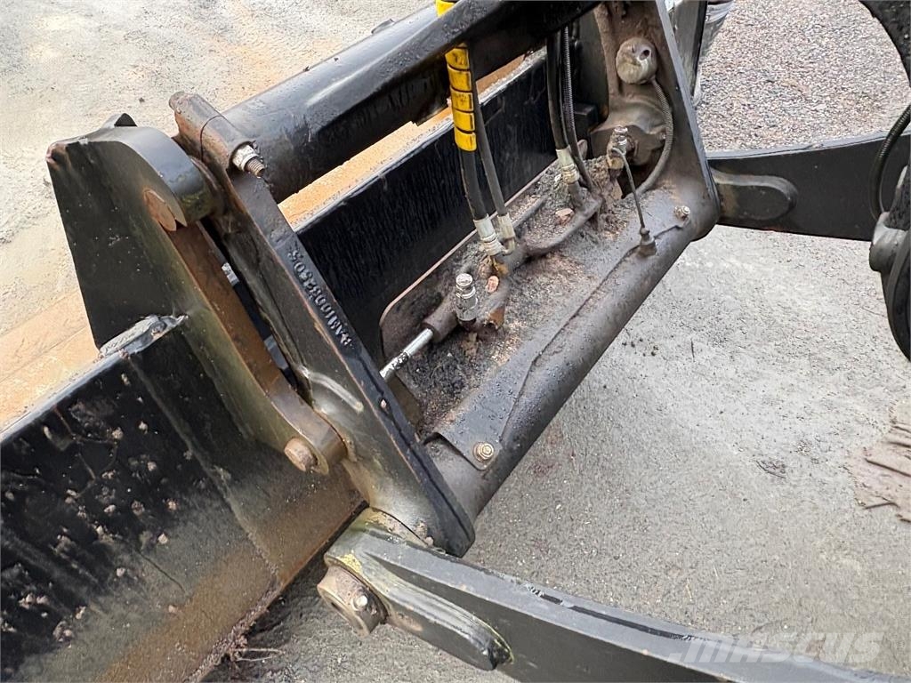 JCB 409 *VAIN 2864h* Nivelaura, kaksi kauhaa saatavill Hjullastare