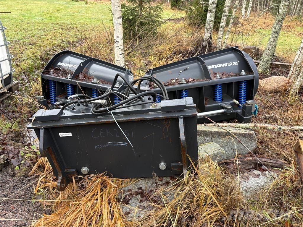 JCB 409 *VAIN 2864h* Nivelaura, kaksi kauhaa saatavill Hjullastare