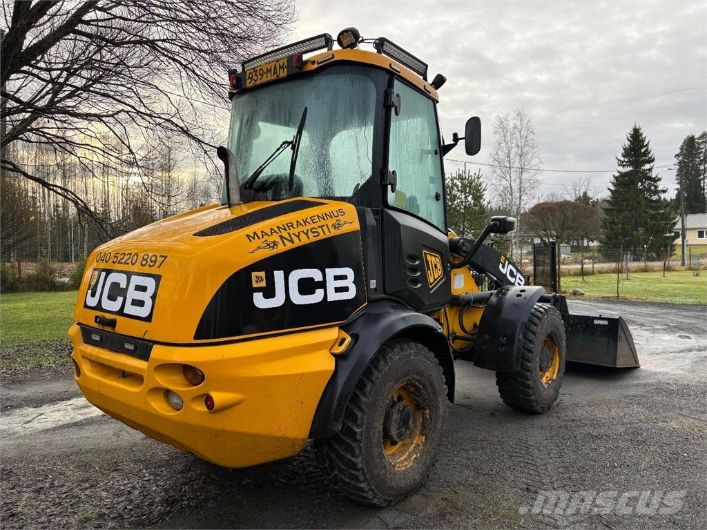JCB 409 *VAIN 2864h* Nivelaura, kaksi kauhaa saatavill Hjullastare