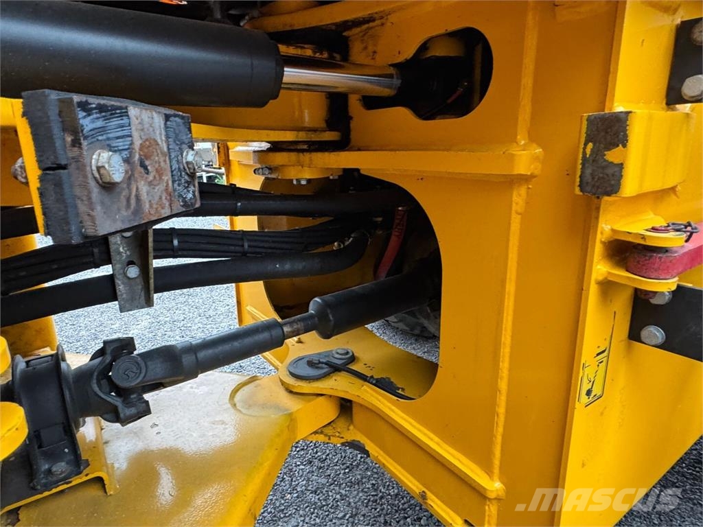 JCB 416 HT MYYTY/SOLD !!! لوادر بعجل