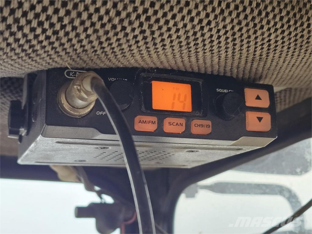 JCB 425 Колесни товарачи