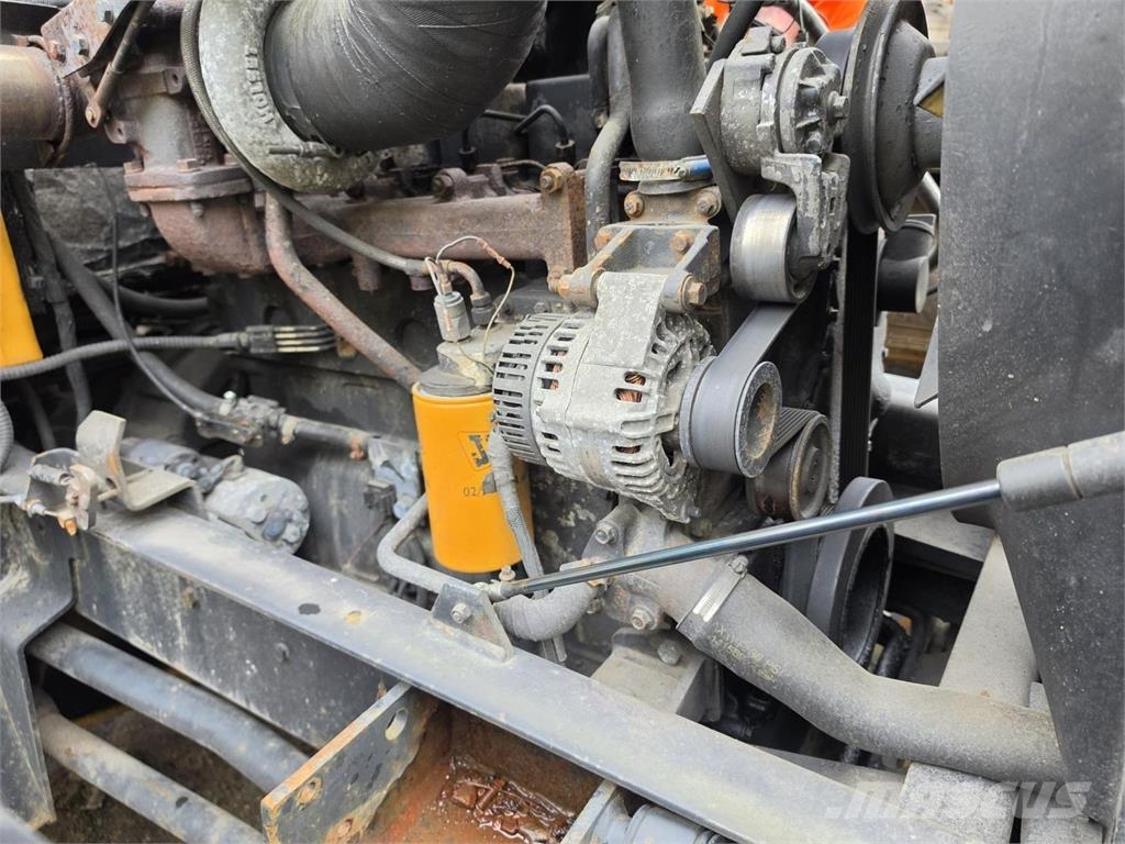 JCB Fastrac 185-65, Alaterä, Lumiaura Traktorok