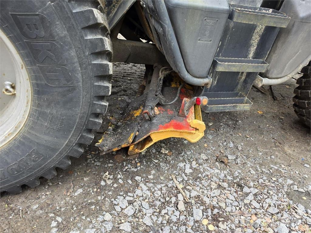 JCB Fastrac 185-65, Alaterä, Lumiaura Traktorok