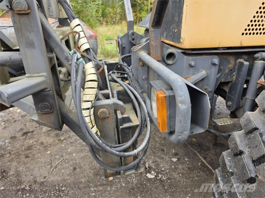 JCB Fastrac 185-65, Alaterä, Lumiaura Traktorok
