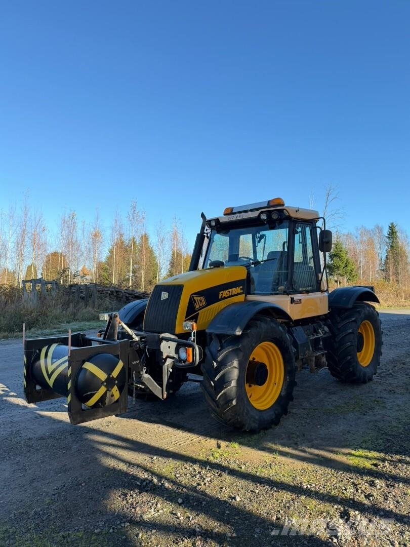JCB Fastrac 3185 الجرارات