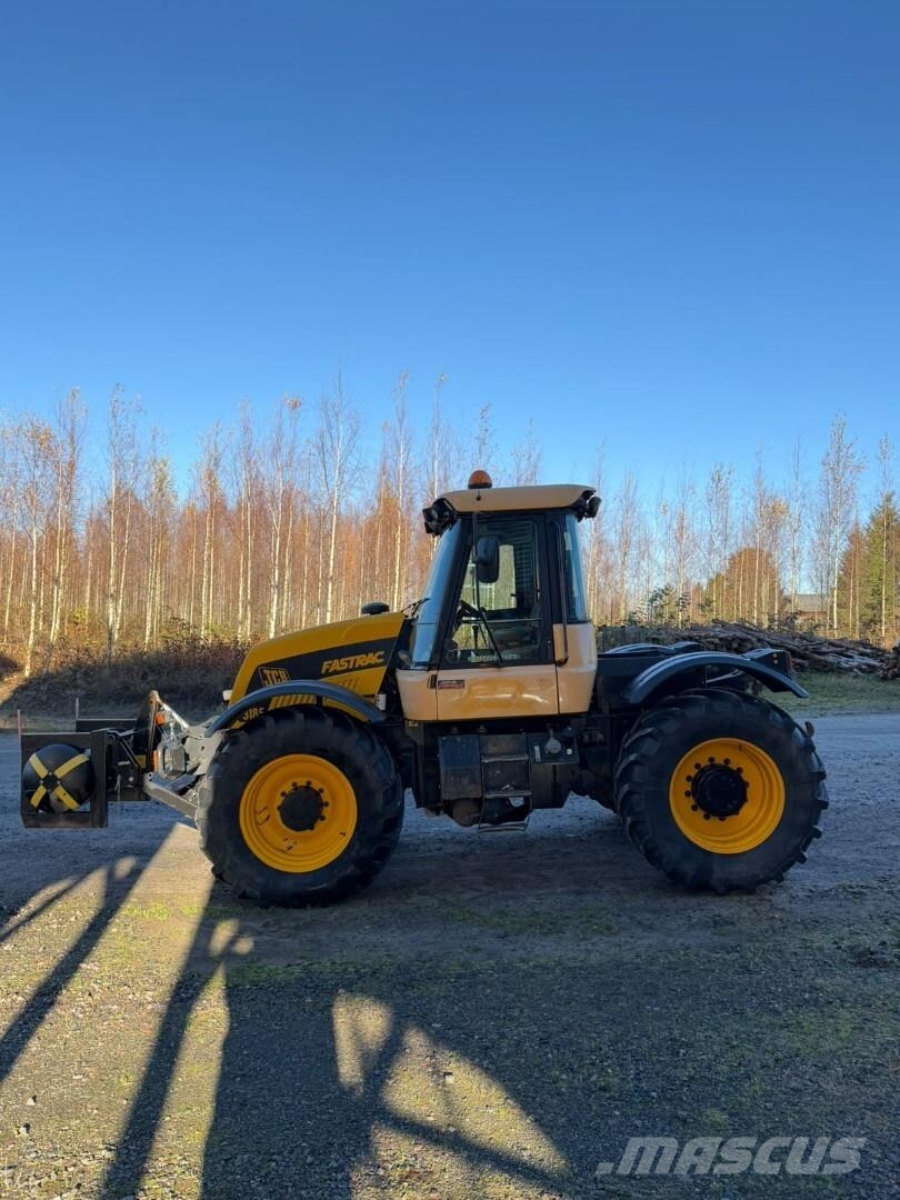 JCB Fastrac 3185 الجرارات