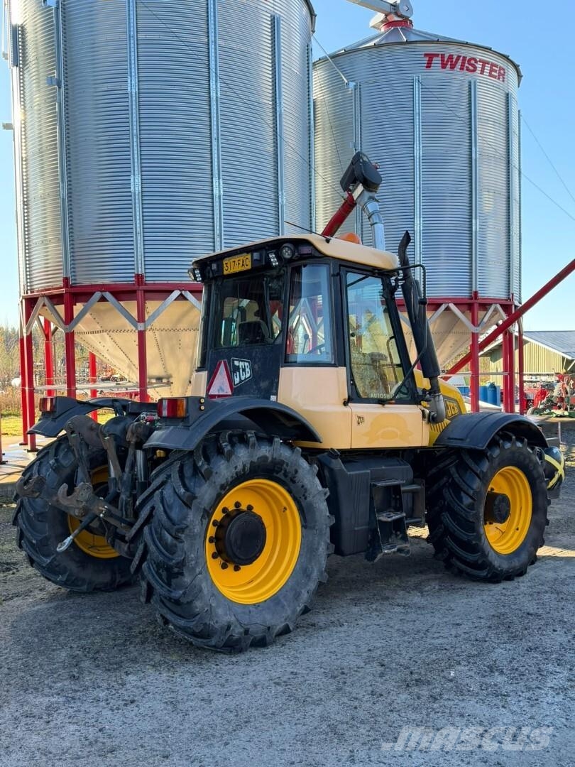 JCB Fastrac 3185 الجرارات