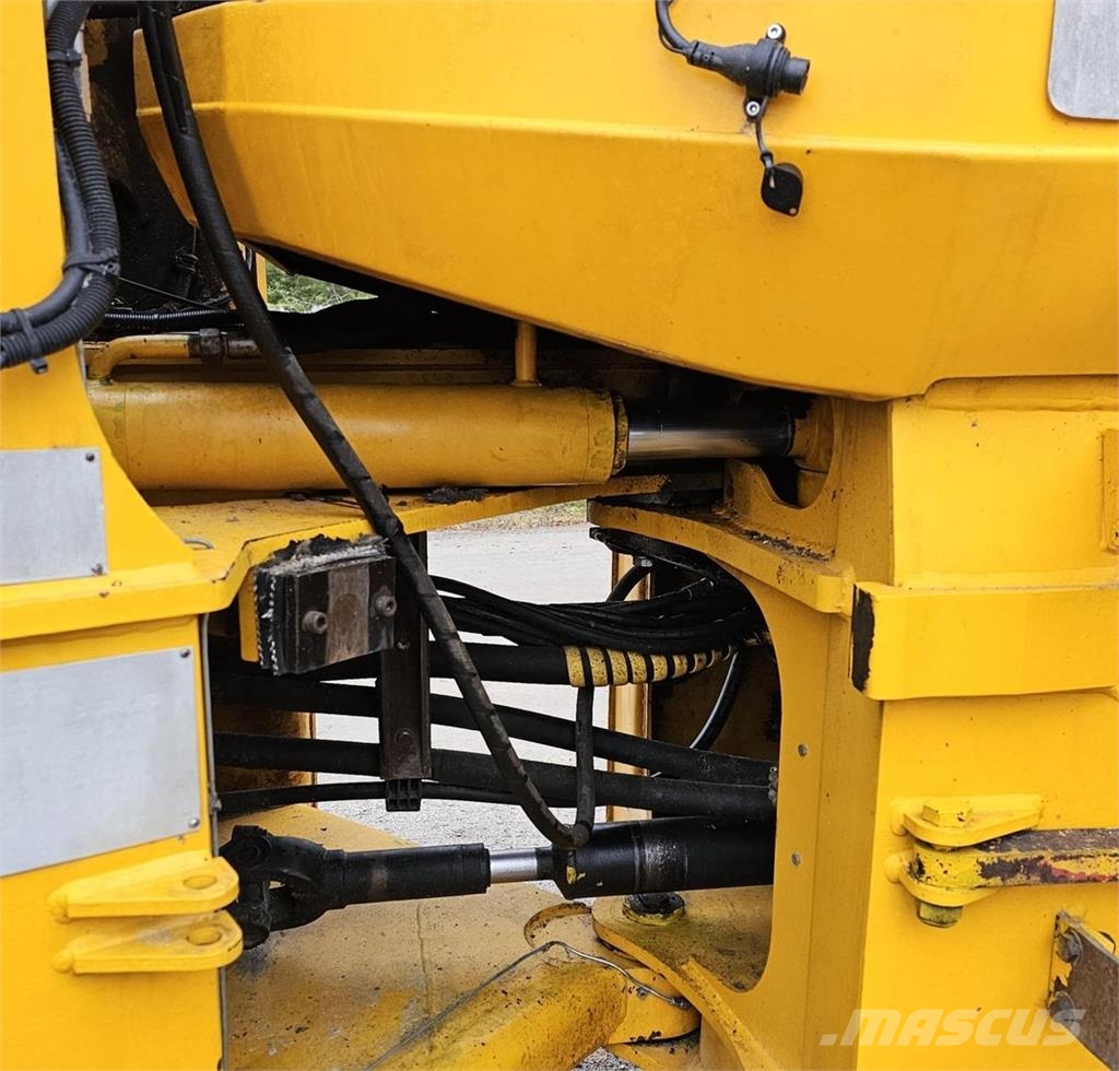 JCB HT 426, SKF Multilube Cargadoras sobre ruedas