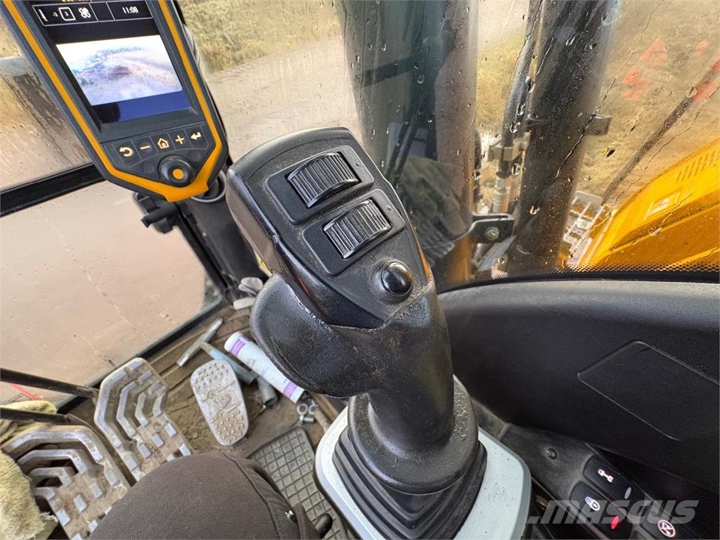 JCB JS 210 LC Koparki gąsienicowe