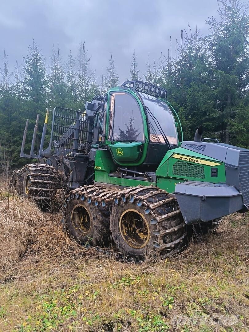 John Deere 1010 G Forvarderi