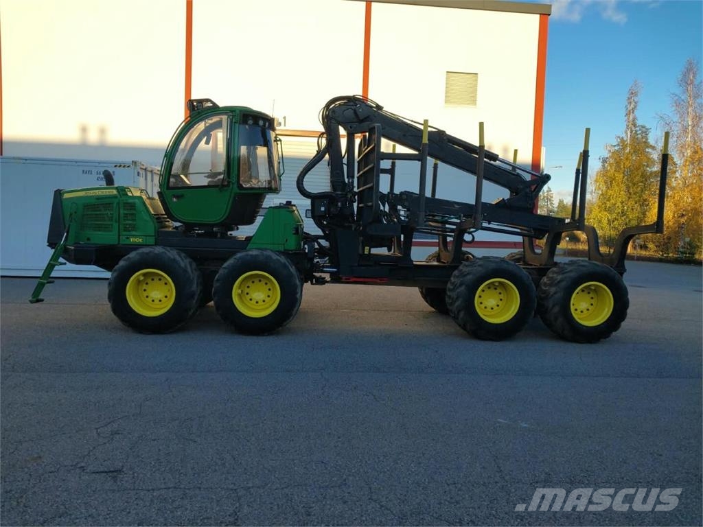 John Deere 1110 E Forvarderi