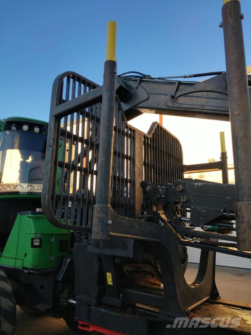 John Deere 1110 E Forvarderi
