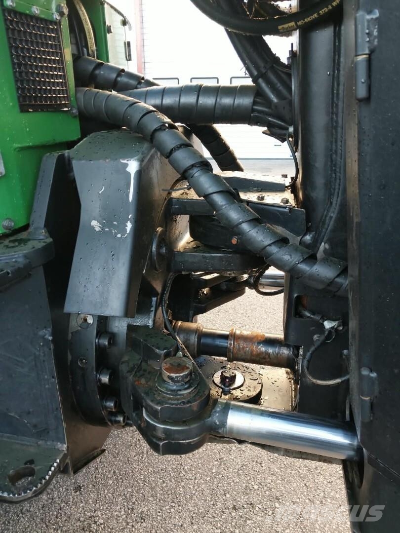 John Deere 1110 E Forvarderi