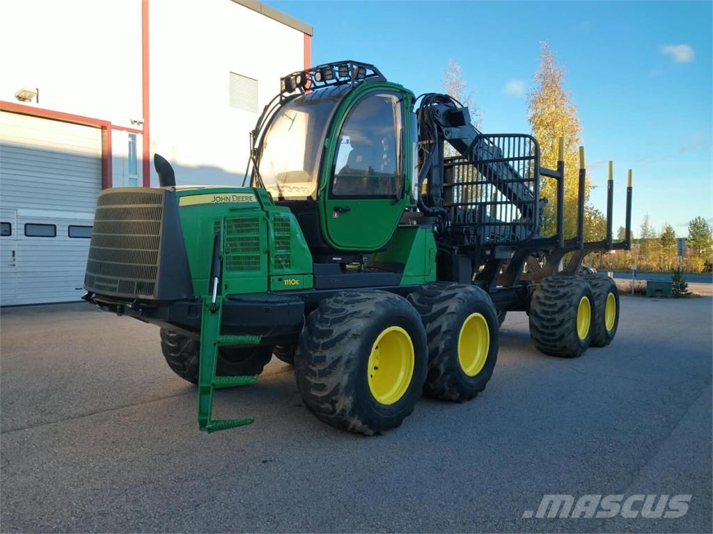 John Deere 1110 E Forvarderi