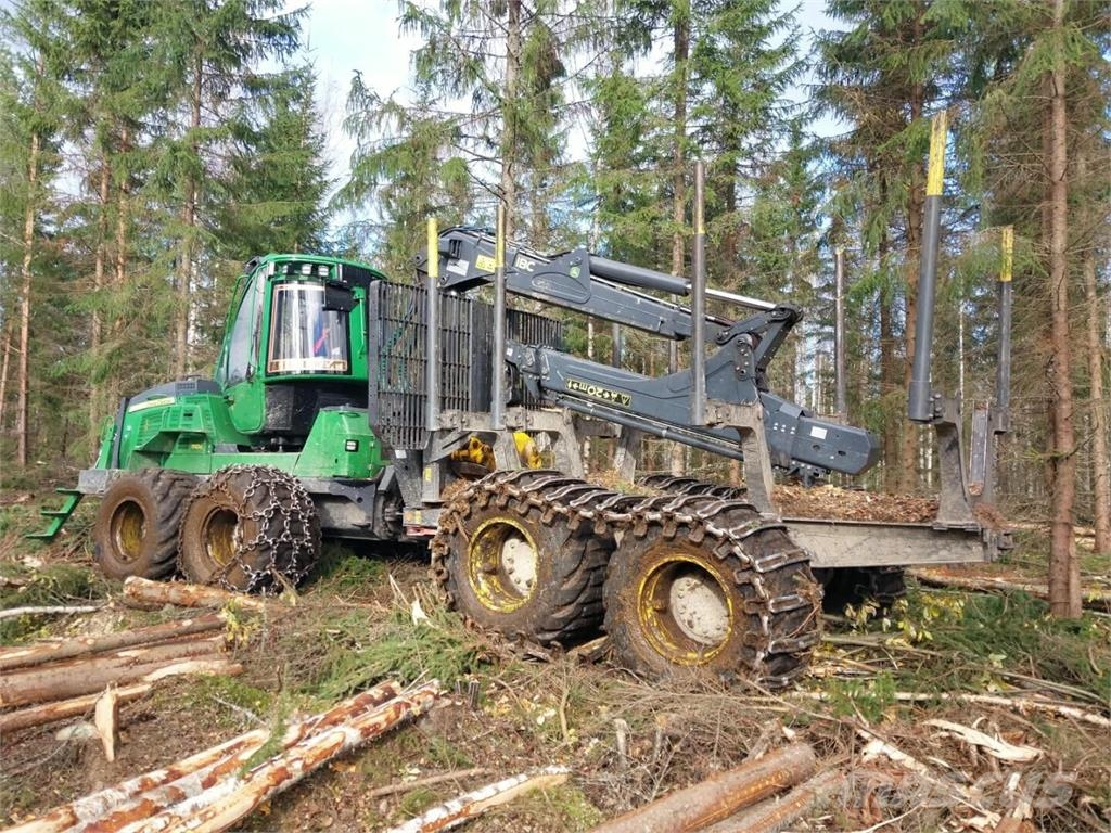 John Deere 1110 G Forvarderi