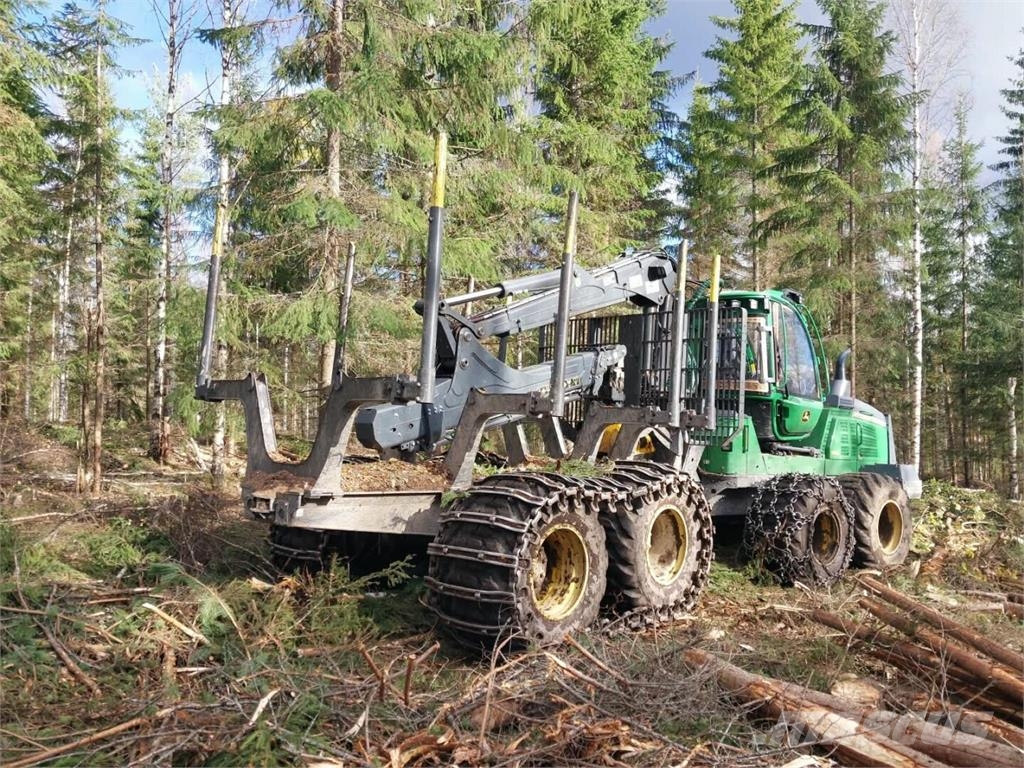 John Deere 1110 G Forvarderi