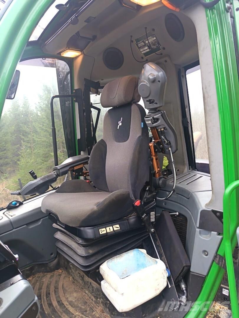 John Deere 1170 E حصادات