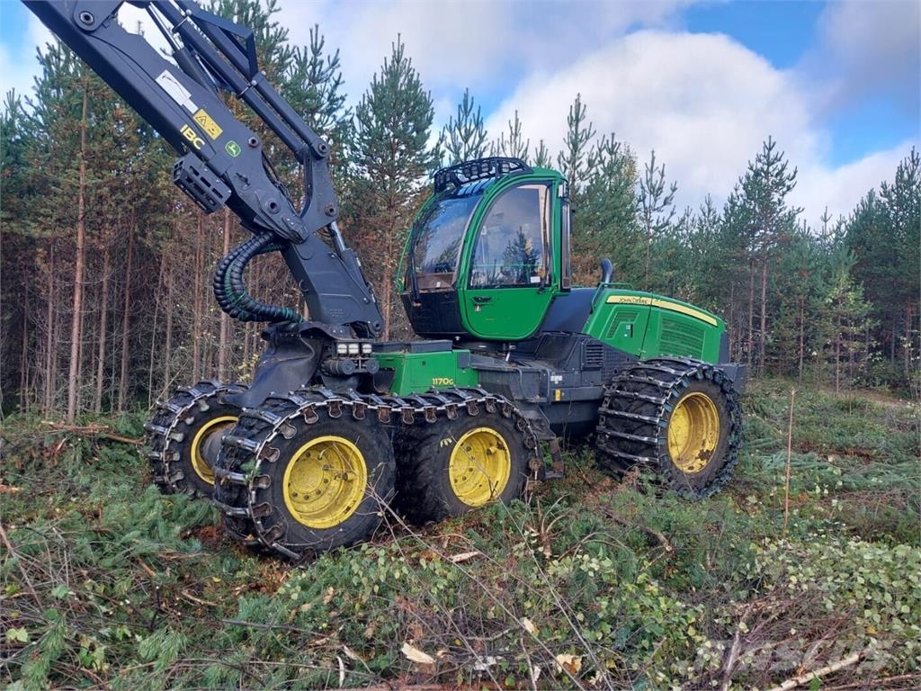 John Deere 1170 G Harvesterji