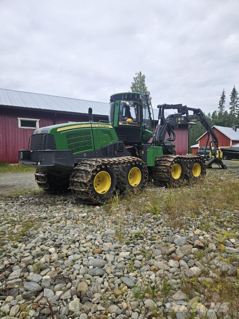 John Deere 1170G Harvesterit