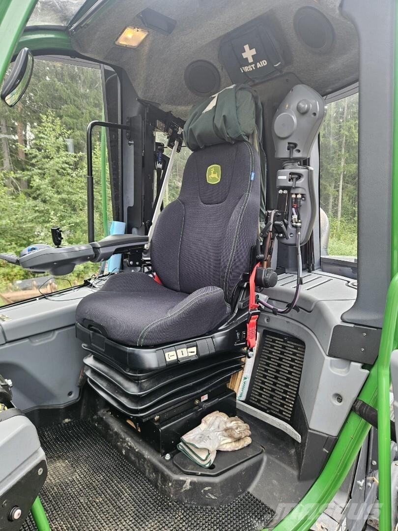 John Deere 1170G Harvesterit
