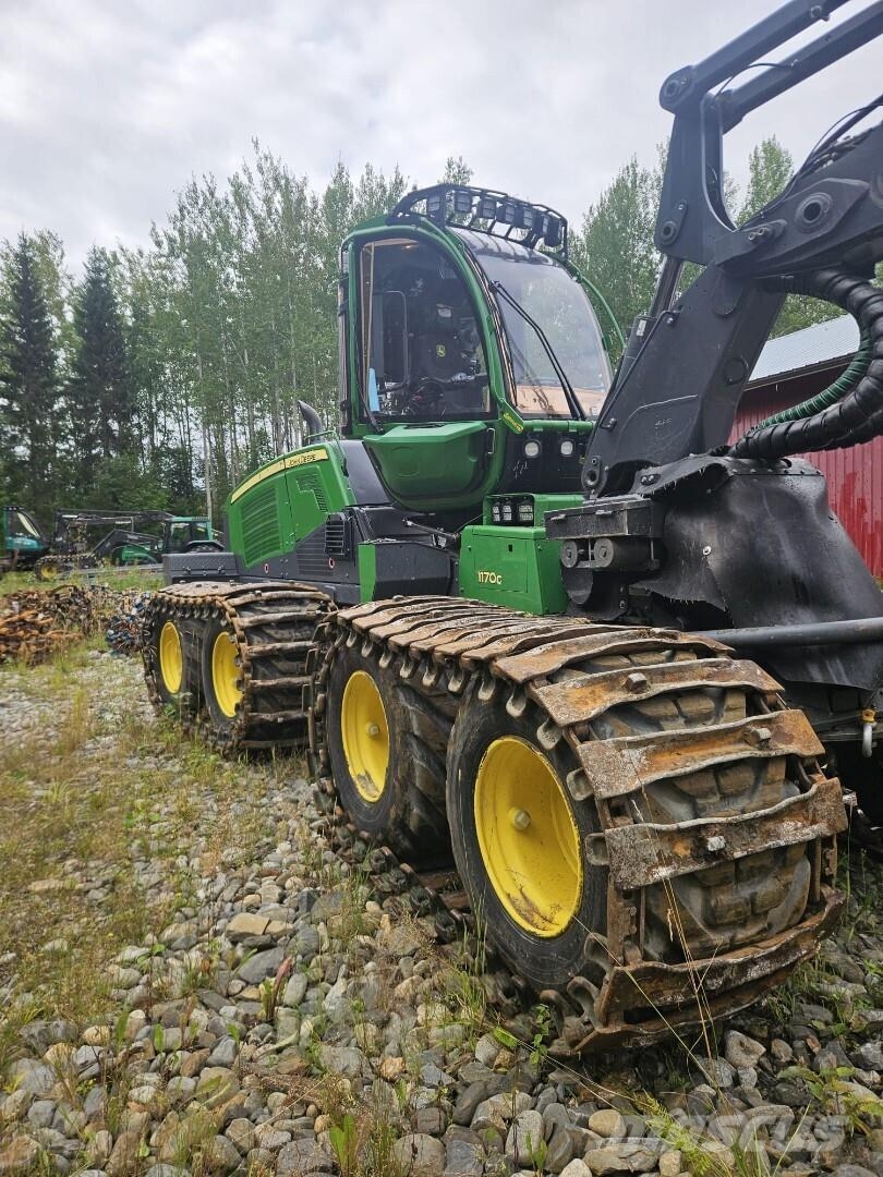 John Deere 1170G Harvesterit