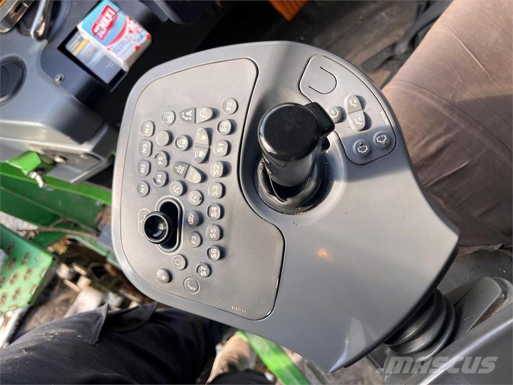 John Deere 1210G Kuormatraktorit