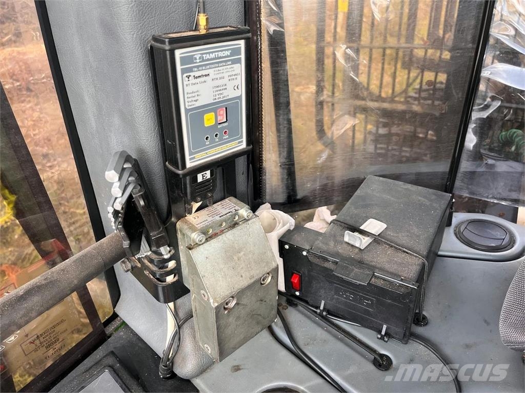 John Deere 1210G Kuormatraktorit