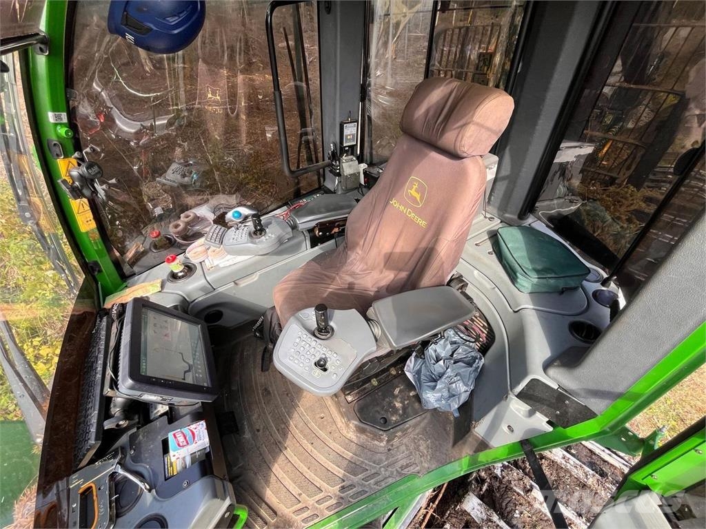 John Deere 1210G Kuormatraktorit