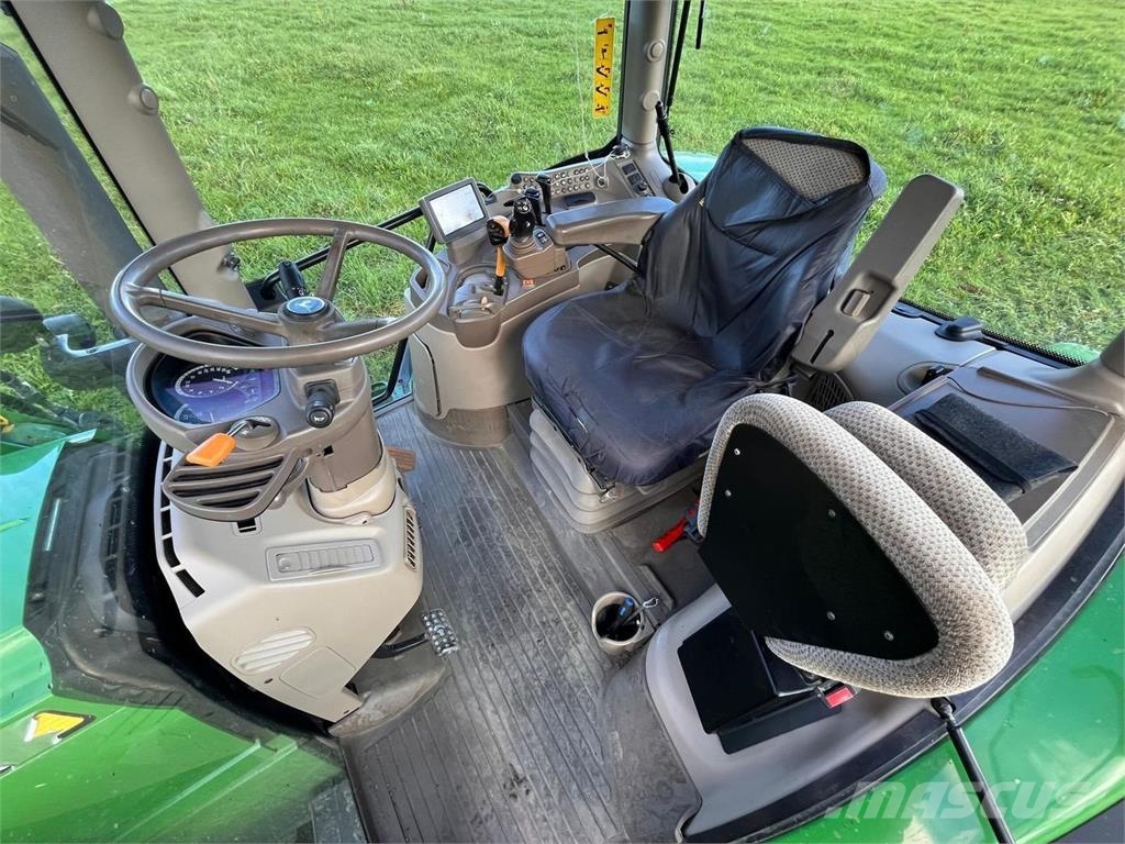 John Deere 6155R Traktoren