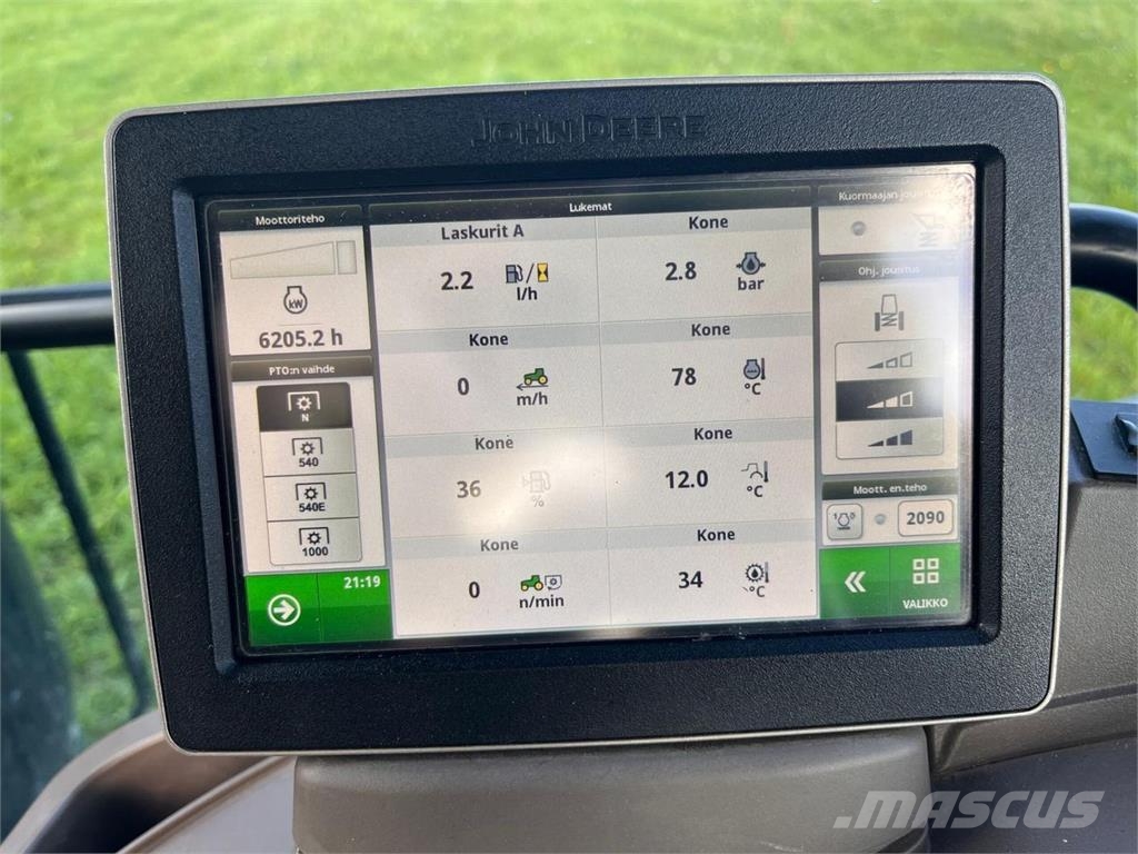 John Deere 6155R Traktoren