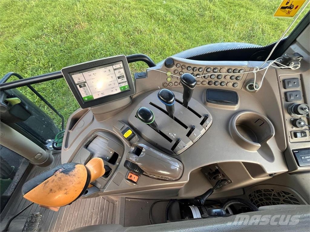John Deere 6155R Traktoren