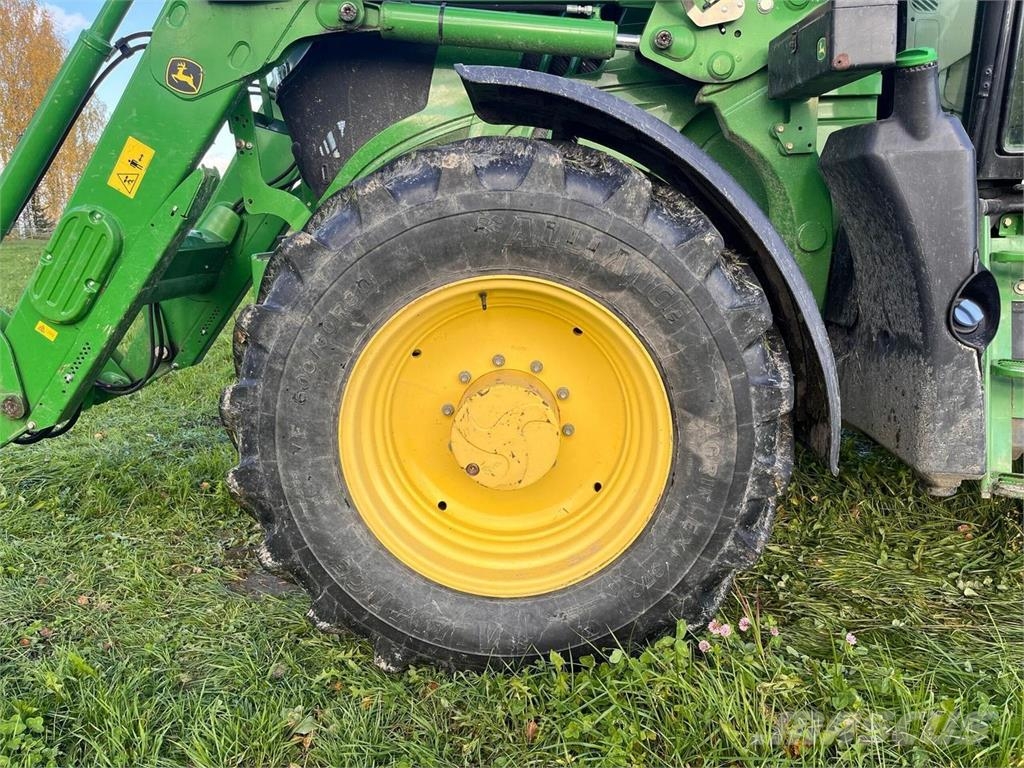 John Deere 6155R Traktoren