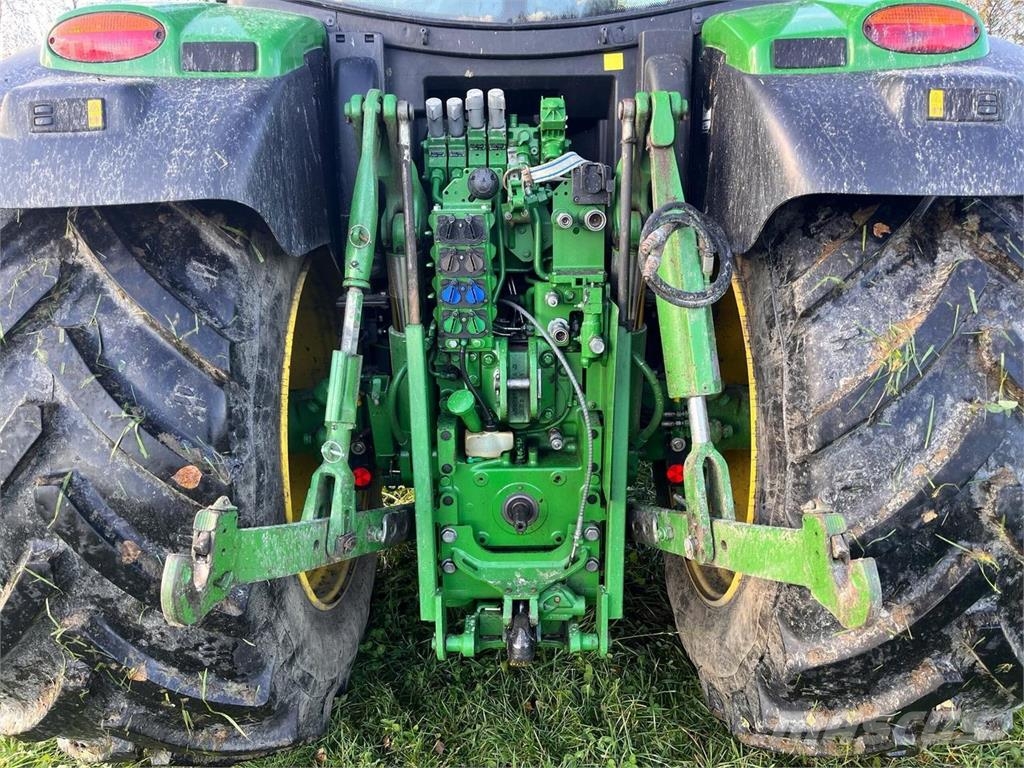 John Deere 6155R Traktoren