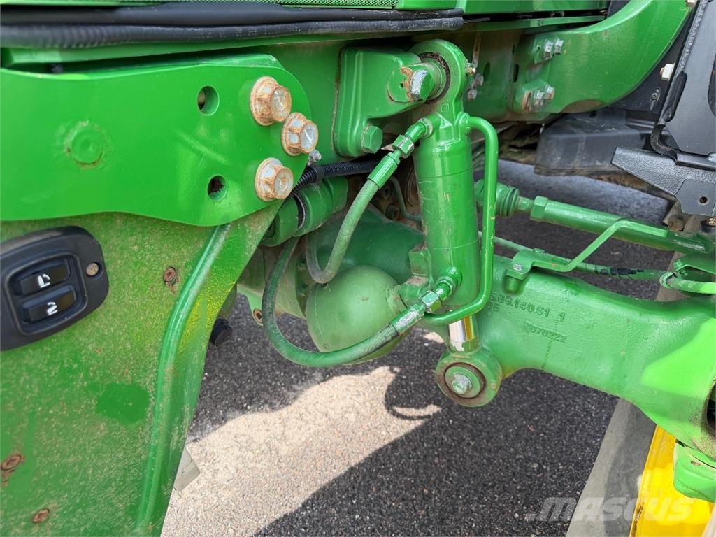 John Deere 6250R الجرارات