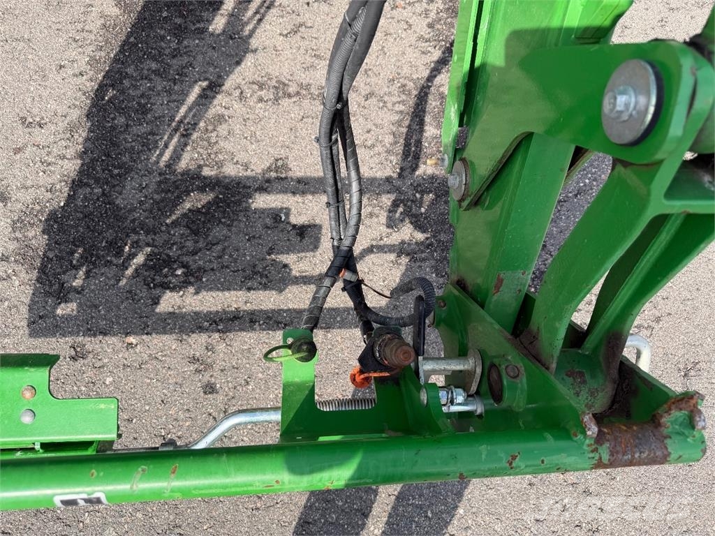 John Deere 6250R الجرارات