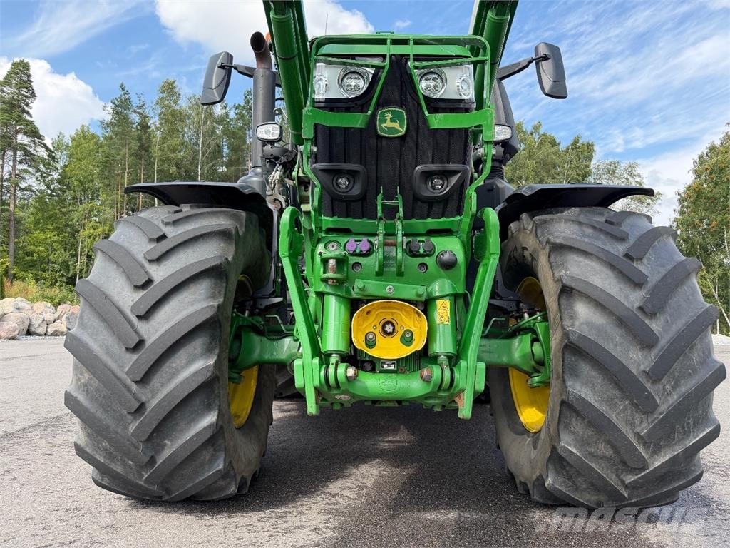 John Deere 6250R الجرارات