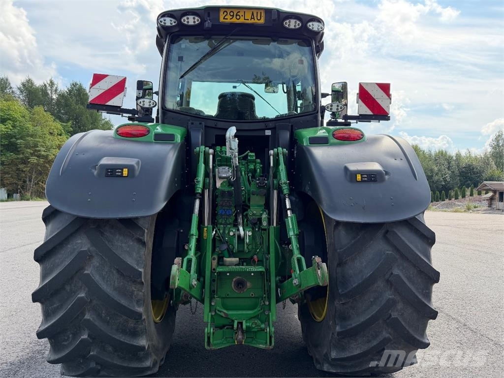 John Deere 6250R الجرارات