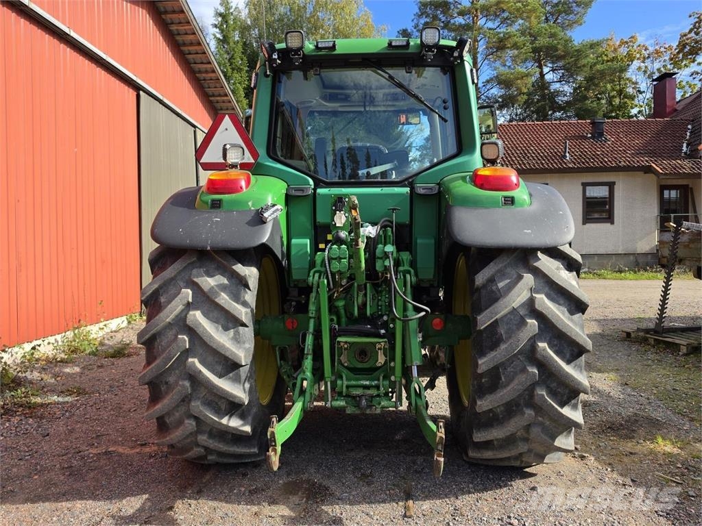 John Deere 6420S, Etukuormaaja Stoll 45.1 Traktori