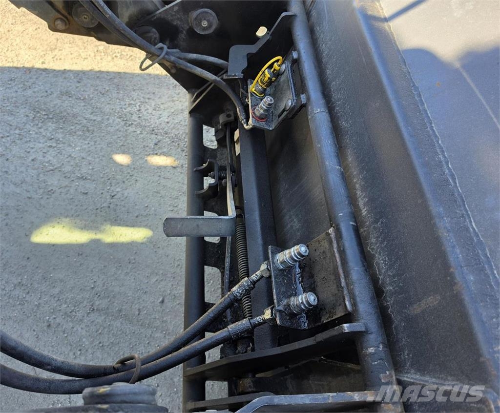 John Deere 6830, Quicke Q65, Kauha, Piikit Tracteur