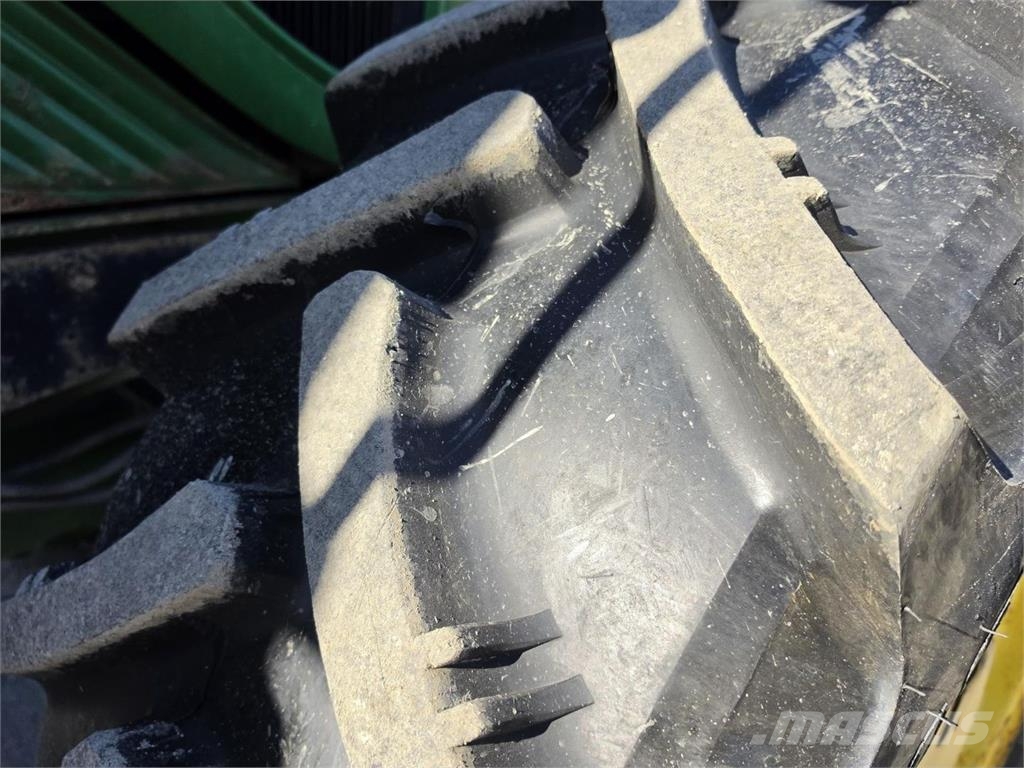 John Deere 6830, Quicke Q65, Kauha, Piikit Tracteur