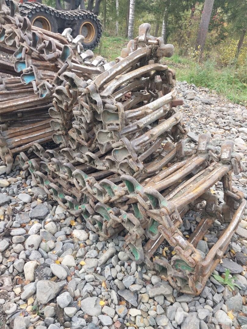 John Deere 810 E Forvarderi