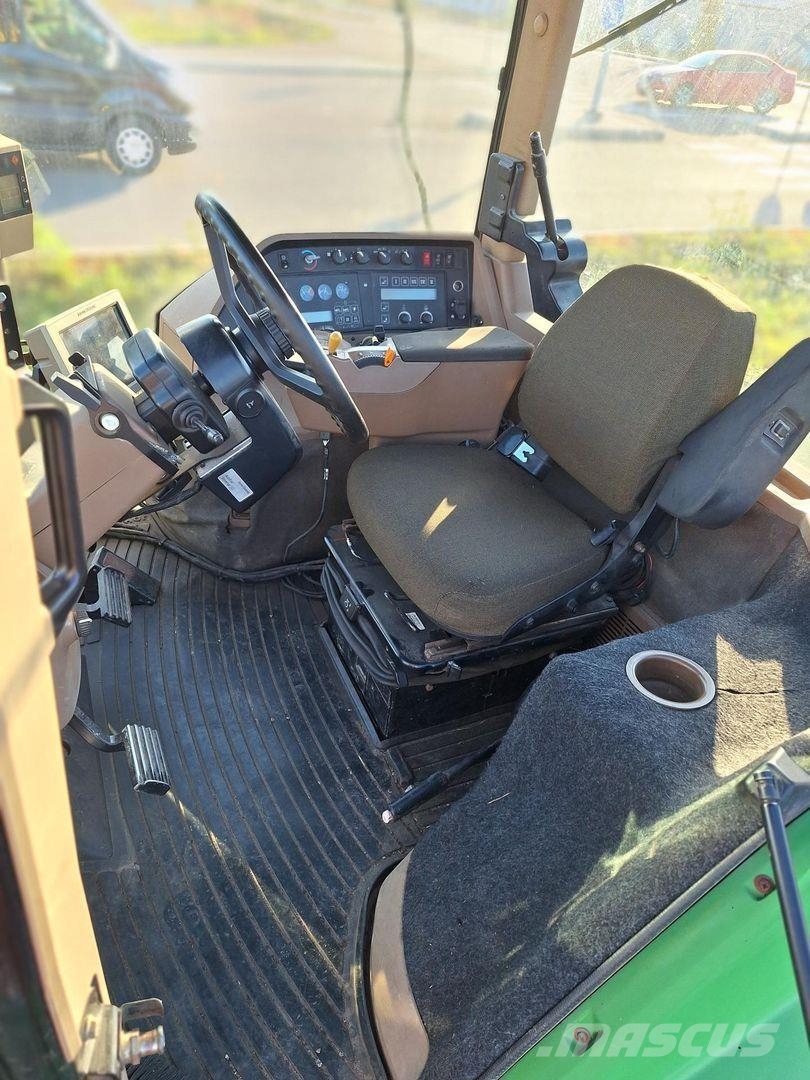 John Deere 8400T Trattori