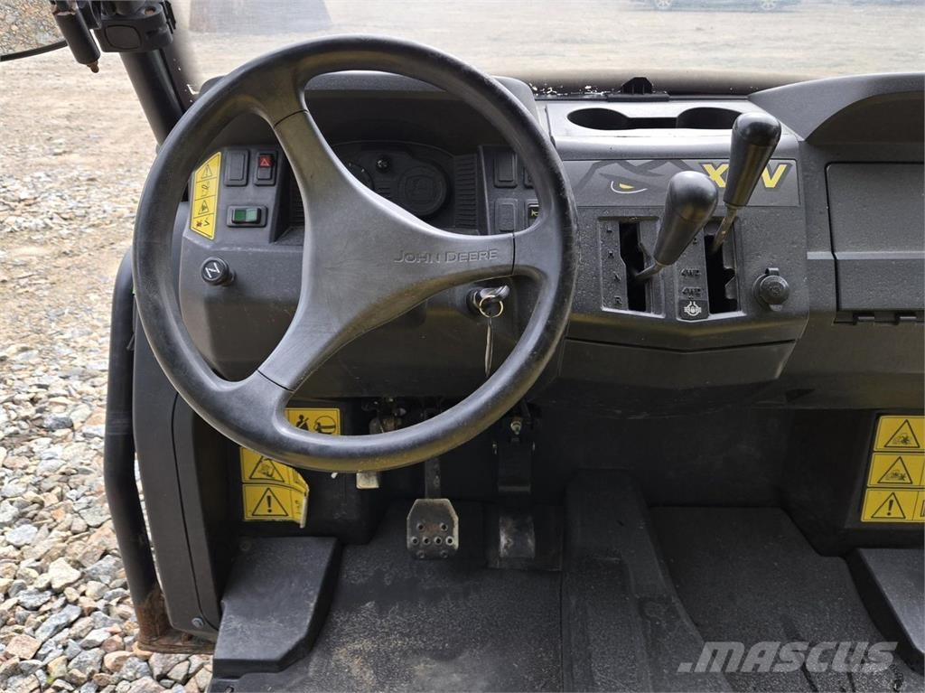 John Deere Gator XUV 550 Traktorimönkijä الجرارات