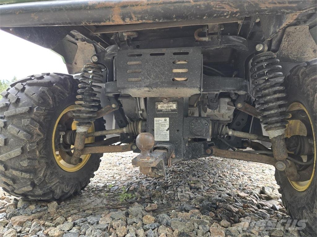John Deere Gator XUV 550 Traktorimönkijä الجرارات
