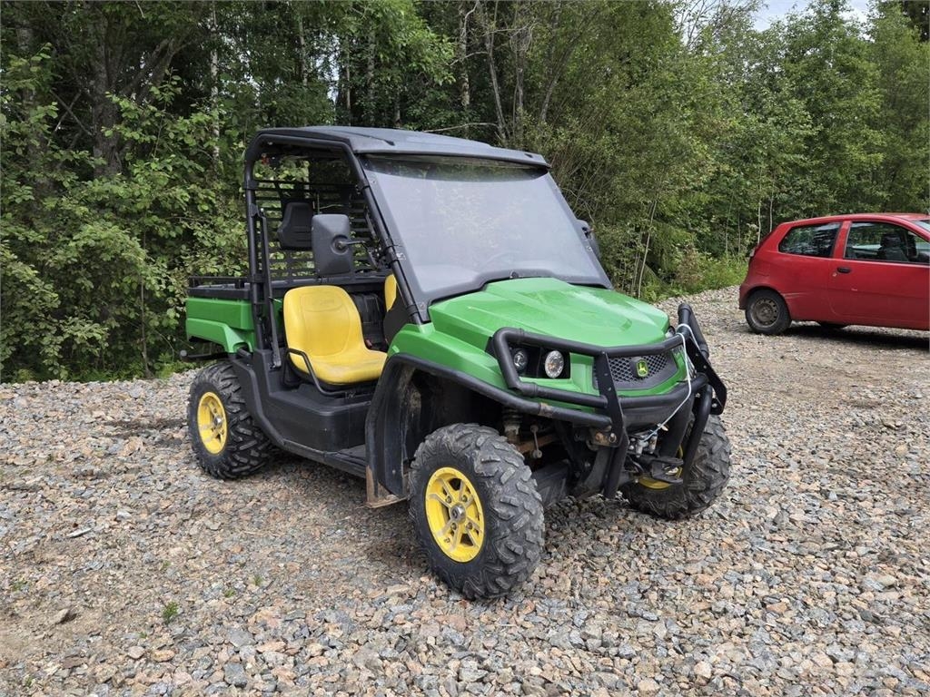 John Deere Gator XUV 550 Traktorimönkijä الجرارات