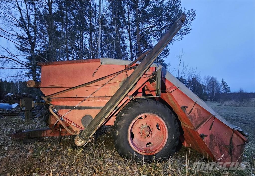 Kalkinlevitysvaunu Alte masini de fertilizare si accesorii