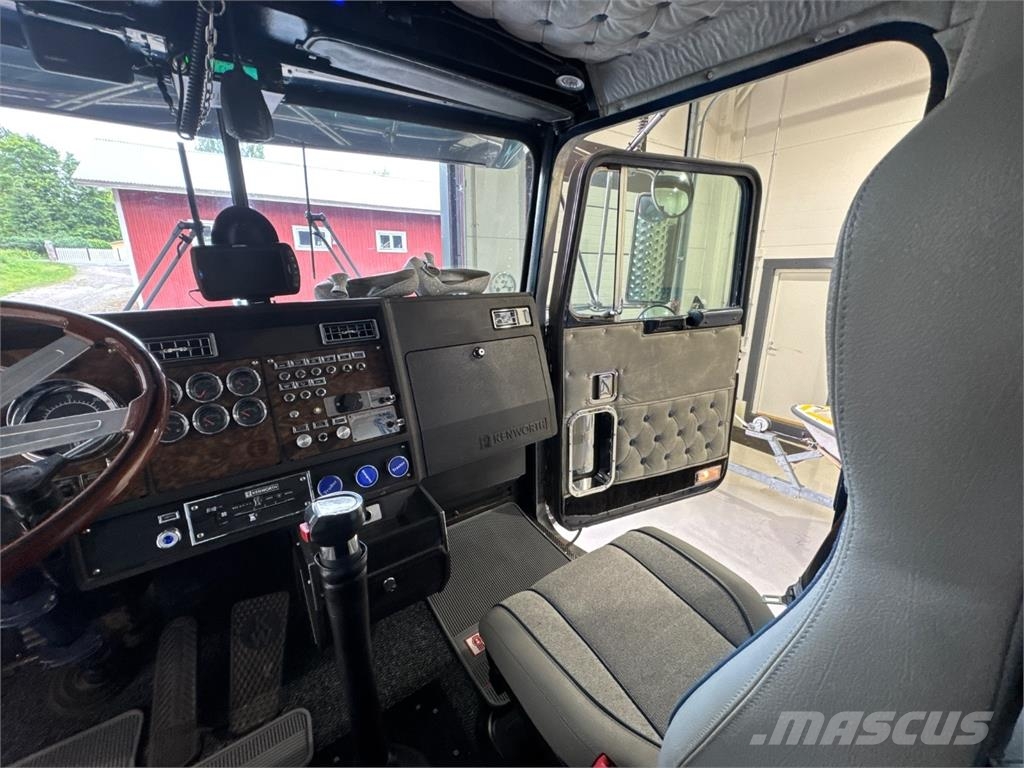 Kenworth W900B Trekkvogner