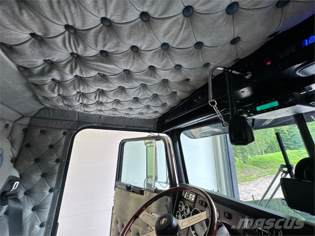 Kenworth W900B Trekkvogner