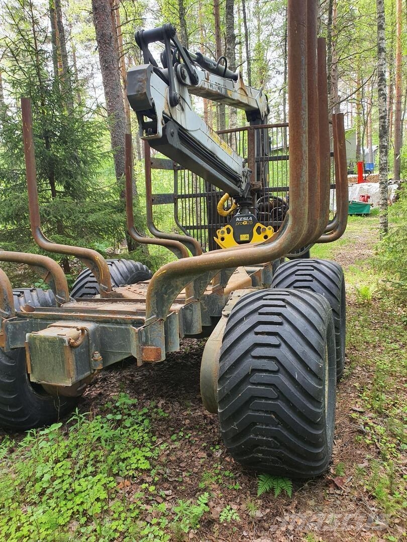 Kesla 12MDH Vetävä metsäperävaunu+305T kuormaaja Przyczepy leśne